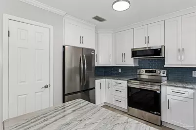 312 Florida Ave, Gulf Breeze, FL 32561 - Photo 17