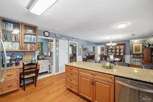 22 Dogwood Dr, Shalimar, FL 32579 - Photo 9