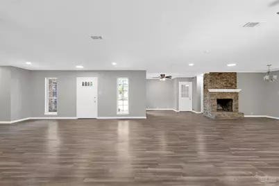 302 Teakwood Cir, Pensacola, FL 32506 - Photo 15