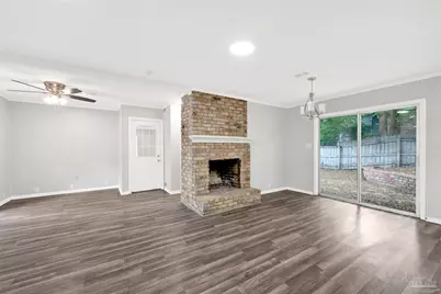 302 Teakwood Cir, Pensacola, FL 32506 - Photo 9