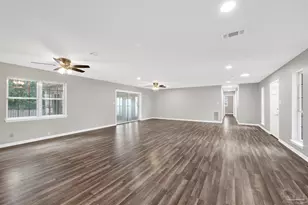 302 Teakwood Cir, Pensacola, FL 32506 - Photo 11