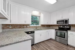 302 Teakwood Cir, Pensacola, FL 32506 - Photo 7