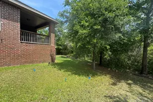 2598 Caldwell Cir, Pace, FL 32571 - Photo 15