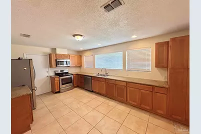 6384 Confederate Dr, Pensacola, FL 32503 - Photo 13