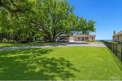 1636 Moonraker Dr, Milton, FL 32583 - Photo 3