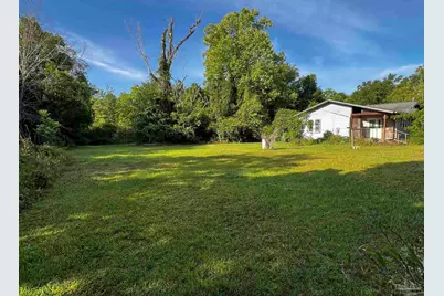 5284 Broad St, Milton, FL 32570 - Photo 9