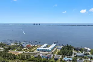 940 Sound Harbor Cir, Gulf Breeze, FL 32563 - Photo 61