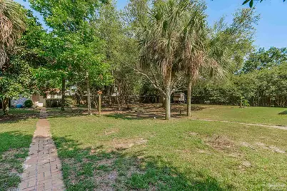 2034 Bayou Dr, Navarre, FL 32566 - Photo 41