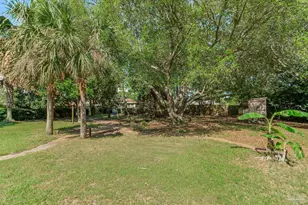 2034 Bayou Dr, Navarre, FL 32566 - Photo 39