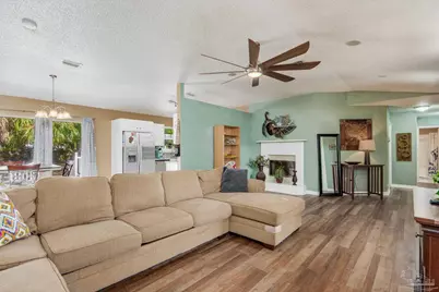 2034 Bayou Dr, Navarre, FL 32566 - Photo 7