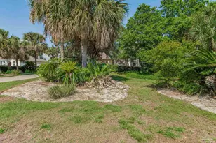 2034 Bayou Dr, Navarre, FL 32566 - Photo 45