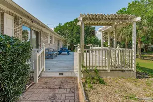 2034 Bayou Dr, Navarre, FL 32566 - Photo 43