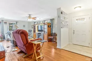 621 Parker Cir, Pensacola, FL 32504 - Photo 7