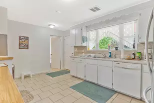 621 Parker Cir, Pensacola, FL 32504 - Photo 11