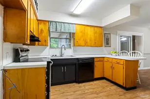 5906 Walton St, Pensacola, FL 32503 - Photo 9