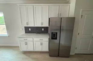 10810 Lucie Ct, Pensacola, FL 32526 - Photo 5