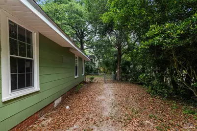 1724 E Maxwell St, Pensacola, FL 32503 - Photo 3
