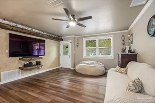 9915 Wanda Dr, Pensacola, FL 32514 - Photo 9