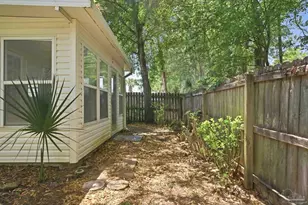1383 Sterling Point Dr, Gulf Breeze, FL 32563 - Photo 27