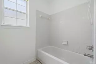 1383 Sterling Point Dr, Gulf Breeze, FL 32563 - Photo 17