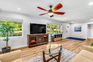3070 Magnolia Ave, Pensacola, FL 32503 - Photo 9