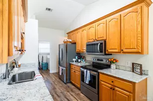 7154 Inniswold Dr, Pensacola, FL 32526 - Photo 9