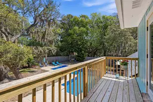 1555 Oak Shore Dr, Gulf Breeze, FL 32563 - Photo 37