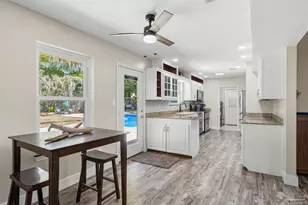 1555 Oak Shore Dr, Gulf Breeze, FL 32563 - Photo 37