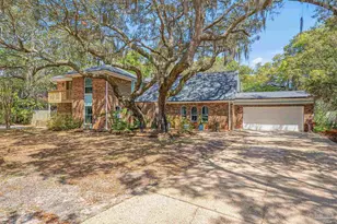 1555 Oak Shore Dr, Gulf Breeze, FL 32563 - Photo 45
