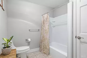 1555 Oak Shore Dr, Gulf Breeze, FL 32563 - Photo 25