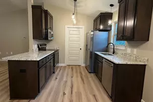 4490 Oak Ln, Milton, FL 32570 - Photo 5