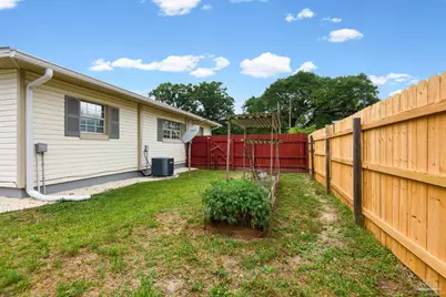 903 Clearview Ave, Pensacola, FL 32505 - Photo 45