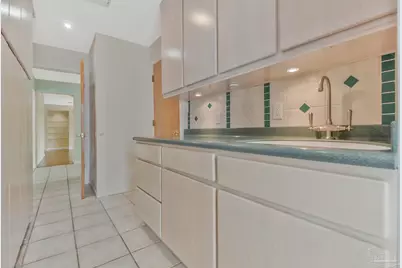 2221 Oxford Dr, Pensacola, FL 32503 - Photo 39