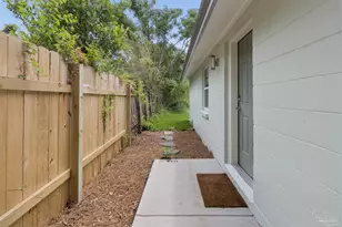 605 Edgewater Dr, Pensacola, FL 32507 - Photo 21