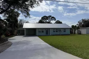 605 Edgewater Dr, Pensacola, FL 32507 - Photo 1