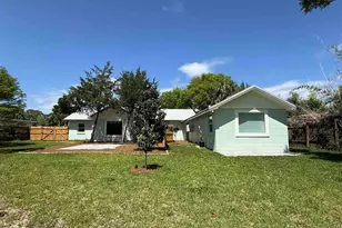 605 Edgewater Dr, Pensacola, FL 32507 - Photo 3