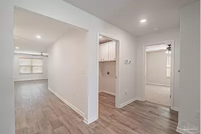 5590 Guinevere Ln, Milton, FL 32583 - Photo 15