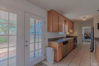 4342 Lorraine Ct, Gulf Breeze, FL 32563 - Photo 9