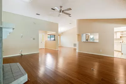 2251 Oxford Dr, Pensacola, FL 32503 - Photo 7