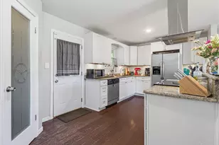 5517 Woodcrest Dr, Milton, FL 32583 - Photo 9