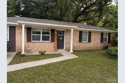 5517 Woodcrest Dr, Milton, FL 32583 - Photo 1