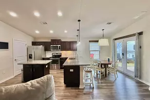 4969 Wabash Pine Ct, Pace, FL 32571 - Photo 5