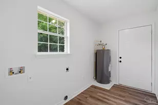 711 Nancy Ln, Molino, FL 32577 - Photo 27