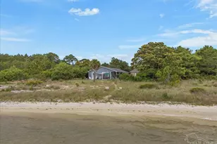 1817 Navarre Sound Cir, Navarre, FL 32566 - Photo 3