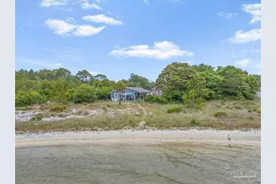 1817 Navarre Sound Cir, Navarre, FL 32566 - Photo 13
