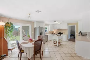 4653 Dean Dr, Pace, FL 32571 - Photo 15