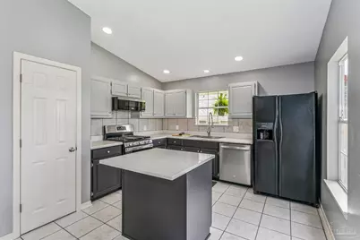 1229 Greystone Ln, Pensacola, FL 32514 - Photo 5