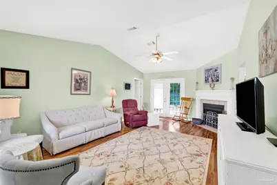 10049 Centre St, Pensacola, FL 32506 - Photo 3
