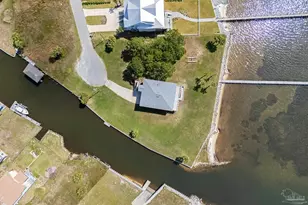 1002 Magnolia Ln, Gulf Breeze, FL 32563 - Photo 45