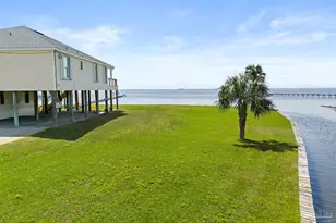 1002 Magnolia Ln, Gulf Breeze, FL 32563 - Photo 49